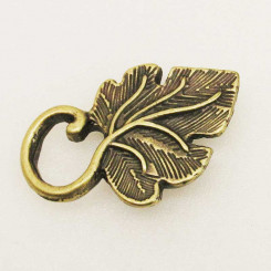 Zierniete "Blatt" Altmessing