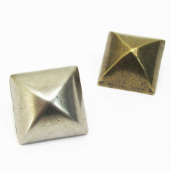 Große Zierniete "Pyramide" 