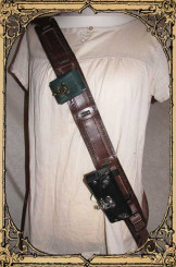 Crossbelt  Braun/Altmessing 