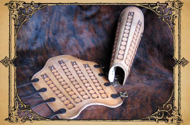 Lederbeinschienen, Metallstreifen "de Luxe" 